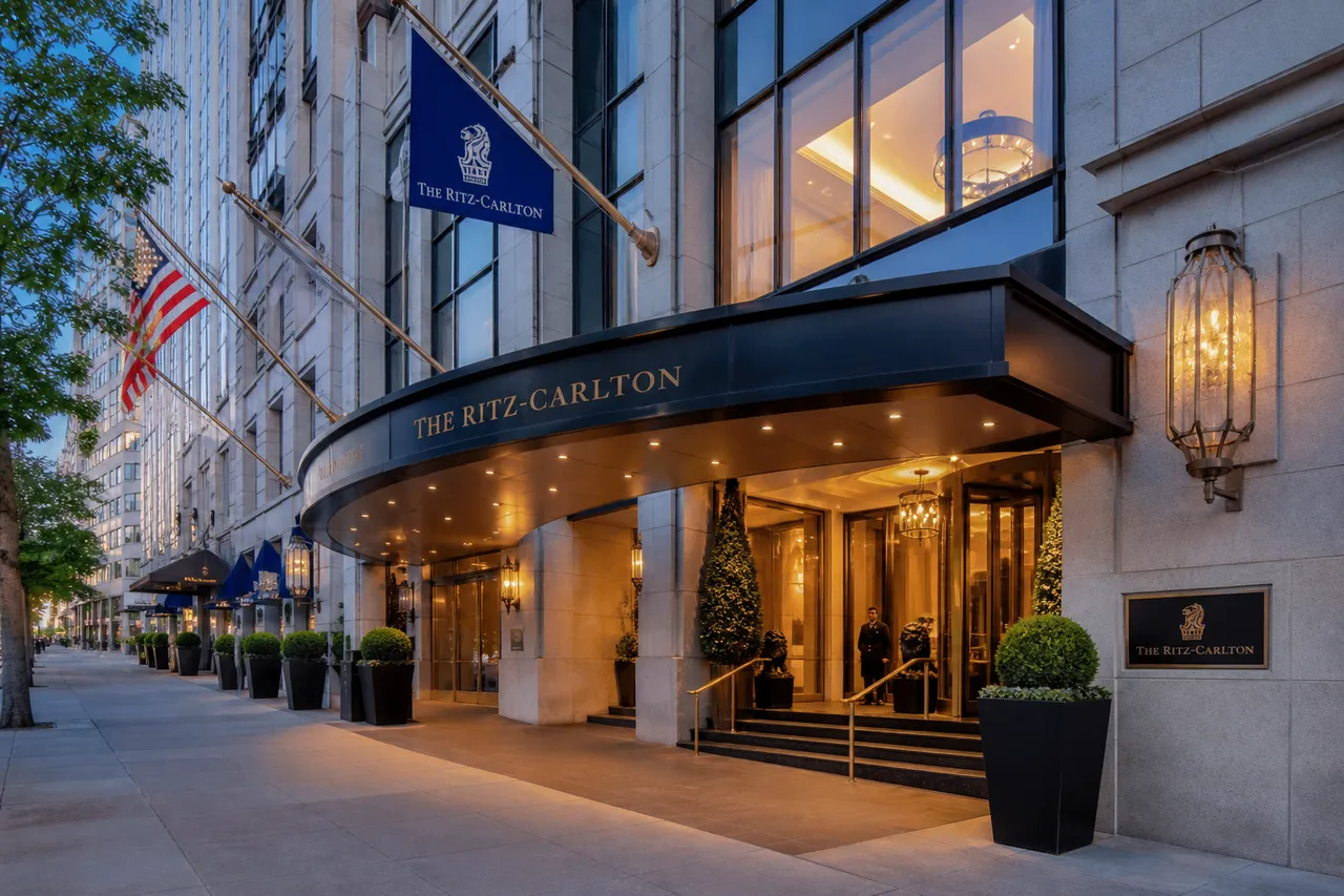 The Ritz-Carlton San Francisco — one of the FiDi hotels within walking distance of Venue 412.